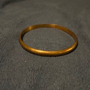 Vintage gold bangle